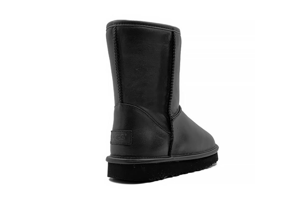 UGG Classic Short Luxury Чёрный — фото 3