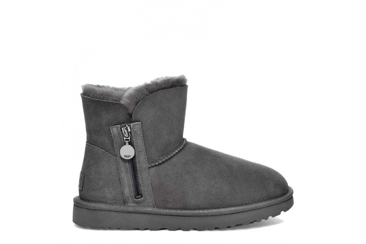UGG Bailey Zip Mini