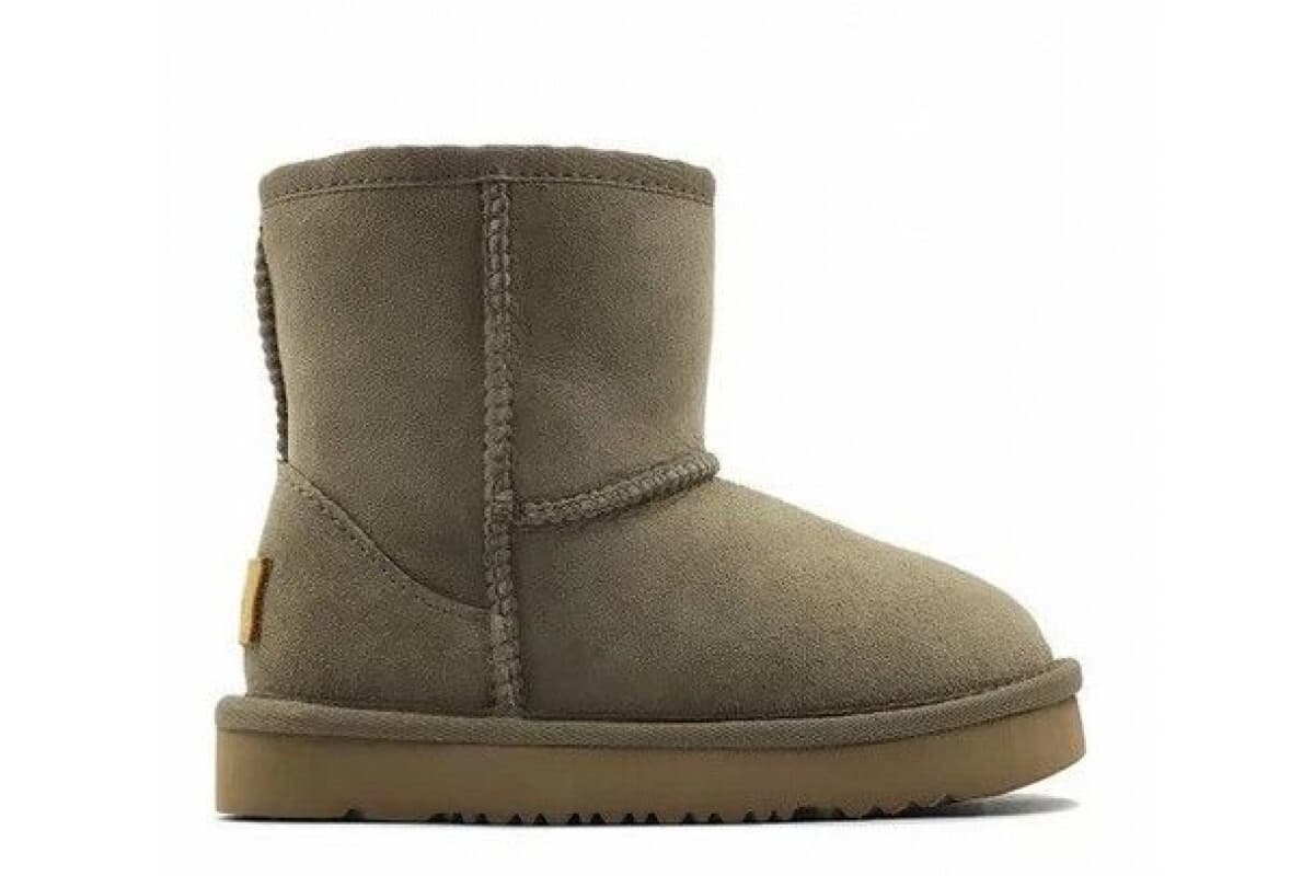 UGG Kids Classic Short II